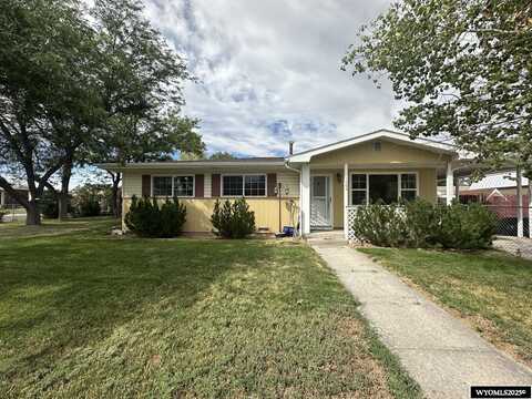 1404 E Park, Riverton, WY 82501