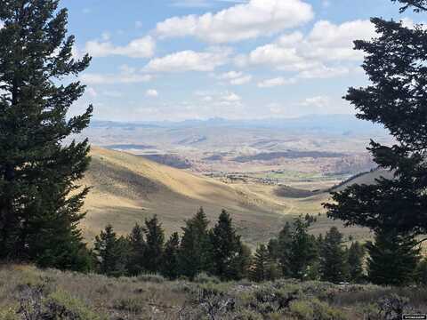 000 Spruce Creek Ct, Dubois, WY 82513