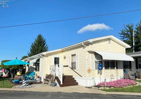 8175 North Shore Boulevard, Marblehead, OH 43440