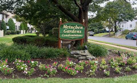 30 Prospect Street, Metuchen, NJ 08840