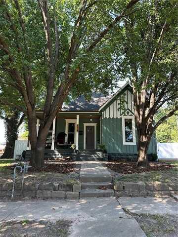 414 6th ST, Van Buren, AR 72956