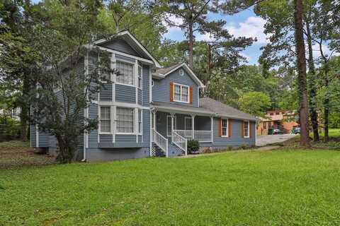 800 Post Road Circle, Stone Mountain, GA 30088