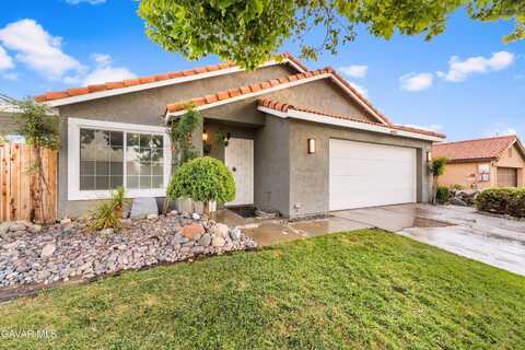 4042 E Ave R-6, Palmdale, CA 93552