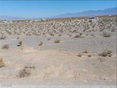 2400 E Winona Way, Pahrump, NV 89060