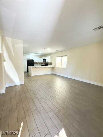 9140 Gabardine Avenue, Las Vegas, NV 89149