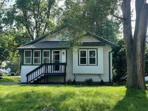 610 Elmhurst Avenue, Valparaiso, IN 46385