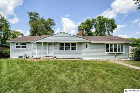 8108 Meredith Avenue, Omaha, NE 68134