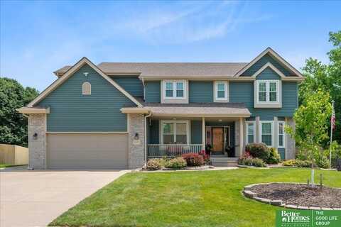 1101 Roland Drive, Papillion, NE 68046