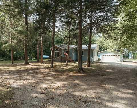 4338 W State Road, Middleville, MI 49333