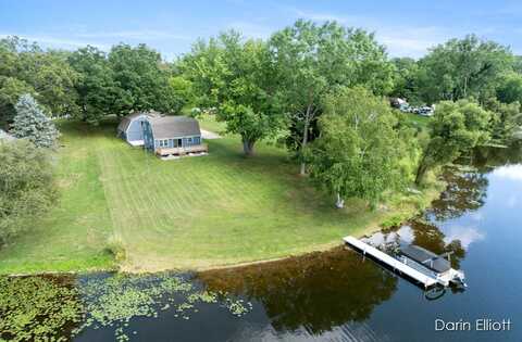3927 E Shore Drive, Stanton, MI 48888