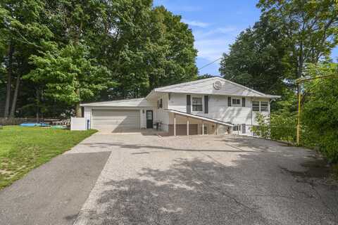 110 Riverside Drive, Hart, MI 49420