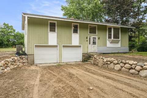 611 2nd St Street, Plainwell, MI 49080