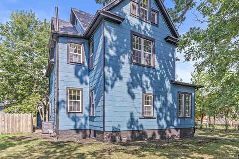 1052 Portage Avenue, South Bend, IN 46616