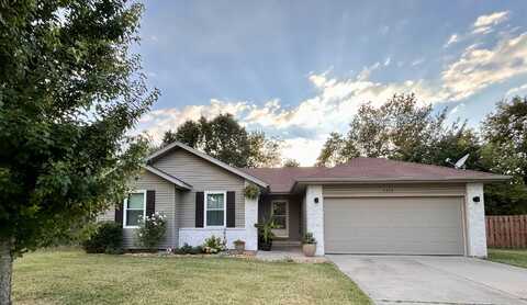 5323 S Hutchinson Court, Battlefield, MO 65619