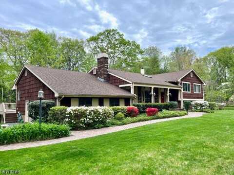 1 Cheshire Ln, Ringwood, NJ 07456