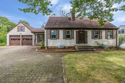 576 Country Club Rd, Bridgewater, NJ 08807