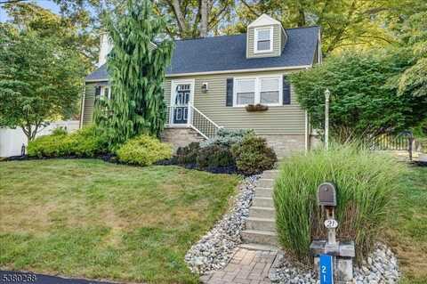 21 Springbrook Trl, Sparta, NJ 07871
