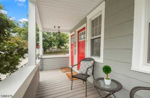 17 Park Ter, West Orange, NJ 07052