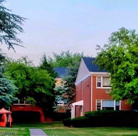 605 Grove St, Clifton, NJ 07013