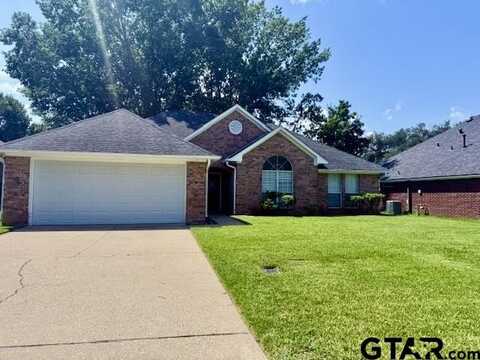 3401 Omega Dr, Tyler, TX 75701