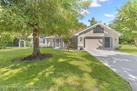 16 Hemlock Court E, Homosassa, FL 34446