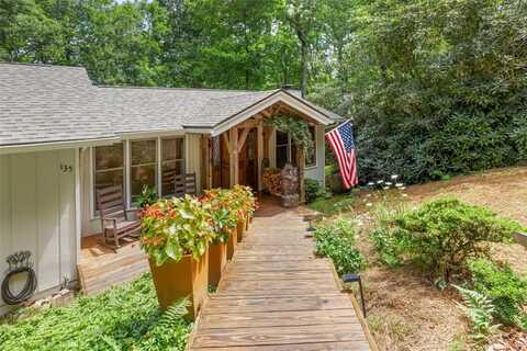 135 Holt Circle, Highlands, NC 28741