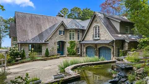 214 Old Walhalla Road, Highlands, NC 28741