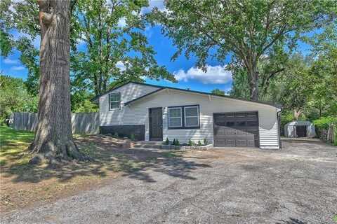 8208 E 114th Street, Kansas City, MO 64134