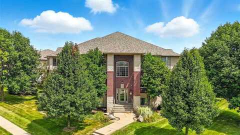 358 Camden Rd, Iowa City, IA 52245