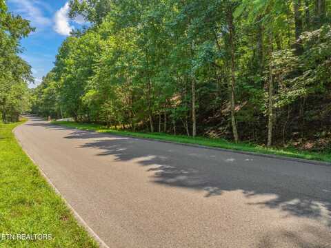 115 Lake Harbor Dr Drive, Lenoir City, TN 37772