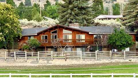 4162 Pine Grove Road, Klamath Falls, OR 97603