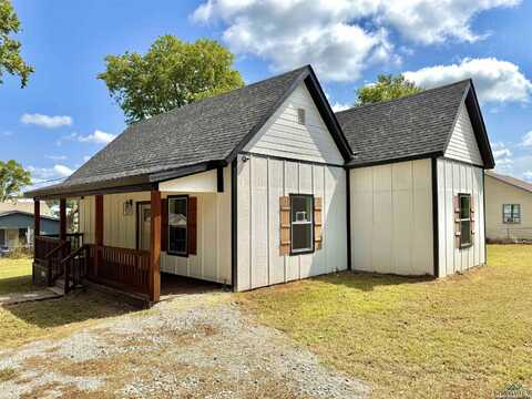 106 Maulding St, Marshall, TX 75670