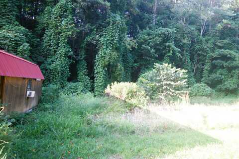 135 KY-3445, McKee, KY 40447