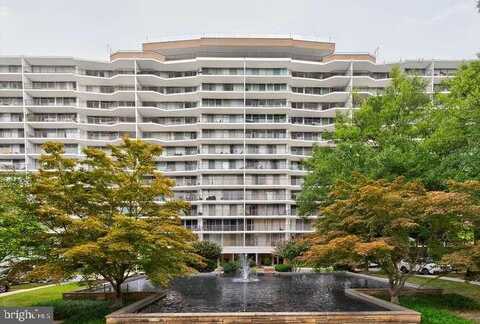 3333 UNIVERSITY BLVD W #702, KENSINGTON, MD 20895