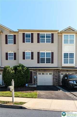 2512 Gila Drive, Fair Oaks, PA 18040