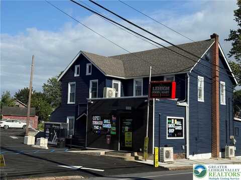 500 Belfast Road, PEN ARGYL, PA 18064