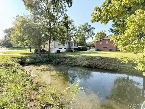 424 Circle Drive, Edwardsville, IL 62025