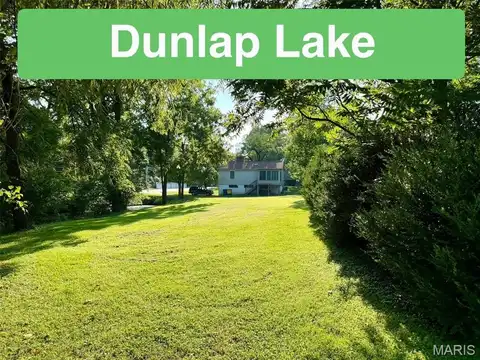 424 Circle Drive, Edwardsville, IL 62025