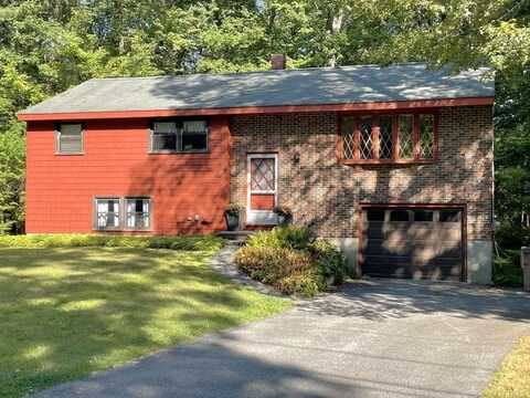 8 Wood Drive, Atkinson, NH 03811