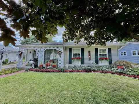 961 Jefferson, Monroe, MI 48161
