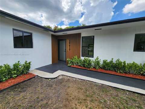 19610 SW 117th Ave, Miami, FL 33177