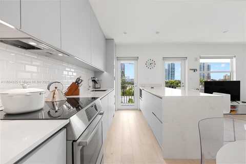 363 Washington Ave, Miami Beach, FL 33139