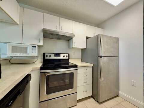 13204 Glenmoor Dr, West Palm Beach, FL 33409