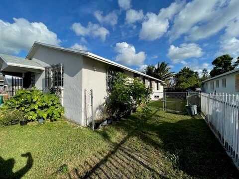 645 NW 2nd St, Florida City, FL 33034