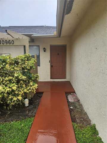 10960 NW 29th Ct, Sunrise, FL 33322