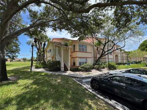 3460 N Pinewalk Dr N, Margate, FL 33063
