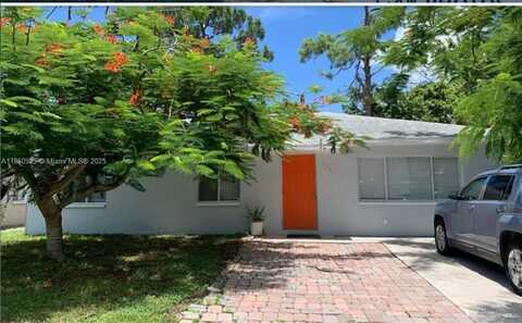 5237 Warren St., Naples, FL 34113