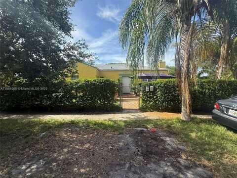 695 NE 81st St, Miami, FL 33138