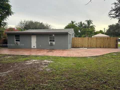 1185 NW 125th St, North Miami, FL 33168
