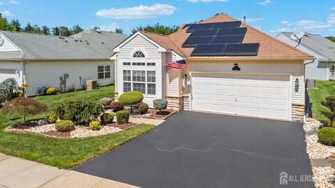 66 Vineyard Court, Monroe, NJ 08831